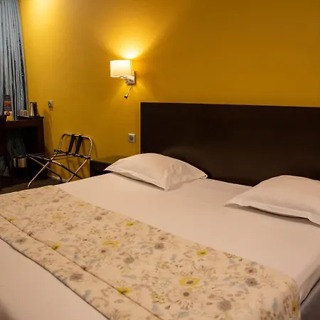 Hotel Grand D'orléans 3*