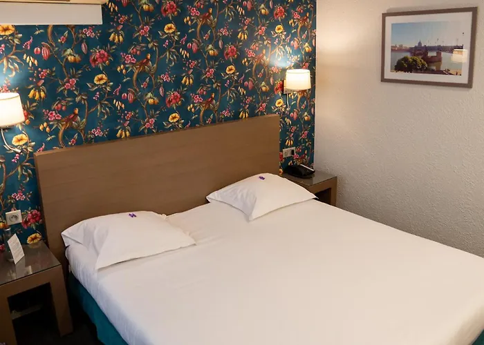 Hotel Grand D'orléans 3*