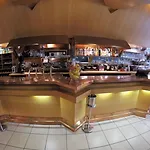 Ξενοδοχείο Grand D'orleans 3*