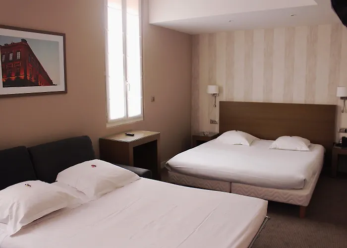 Отель Grand D'orleans 3*